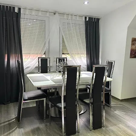 Wolfenbuettler * Wolfenbüttel